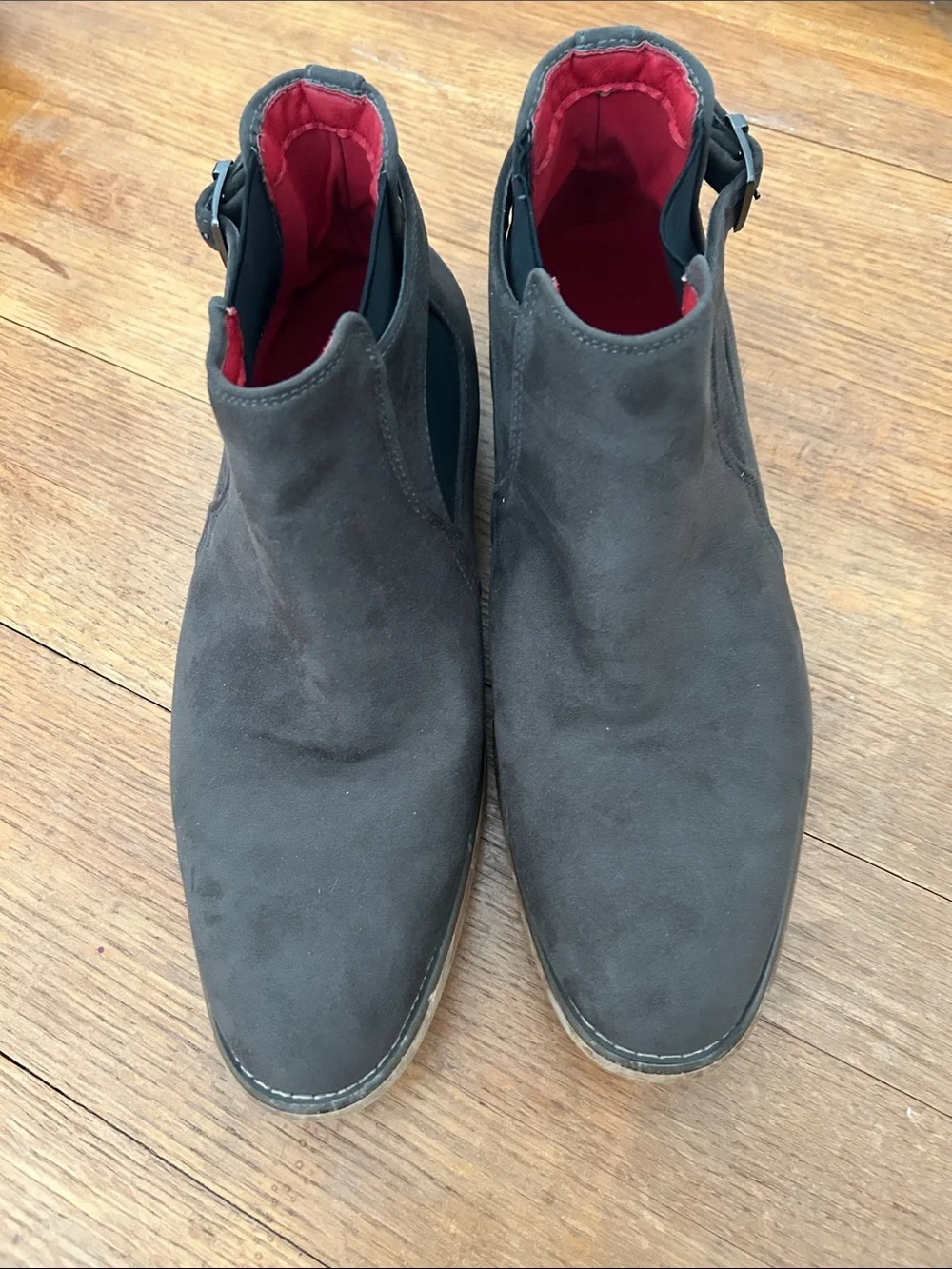 Tayno Men's Charcoal Suede The Habit Chelsea Boots with Buckle - 7